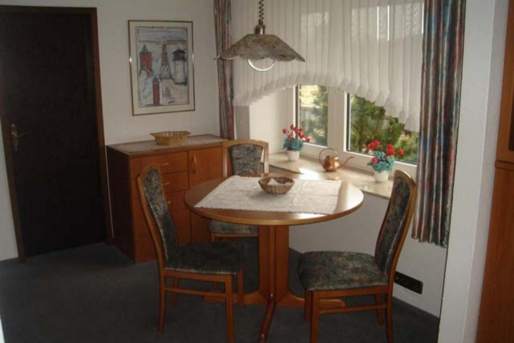 Haus Dwarsloeper, Ferienwohnung 5 Куксхавен Екстериор снимка