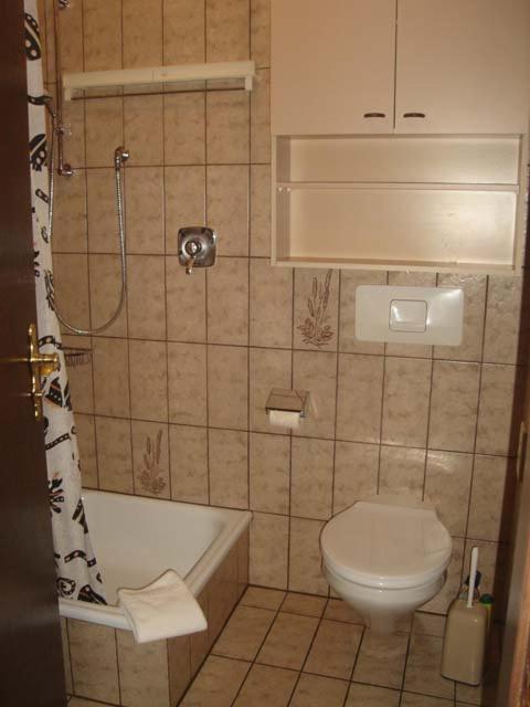 Haus Dwarsloeper, Ferienwohnung 5 Куксхавен Екстериор снимка