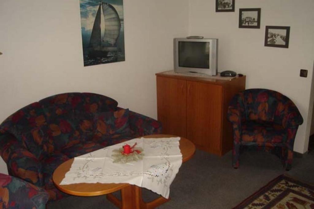 Haus Dwarsloeper, Ferienwohnung 5 Куксхавен Екстериор снимка